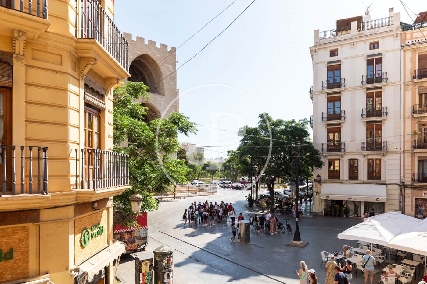 4 sovrum Lägenhet att hyra i Valencia stad - 4 300 € (Ref: 8726843)