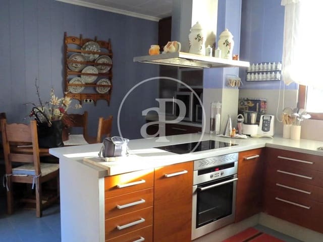 5 bedroom Villa for rent in Faro de Cullera, Cullera with pool - € 2,600 (Ref: 8726855)