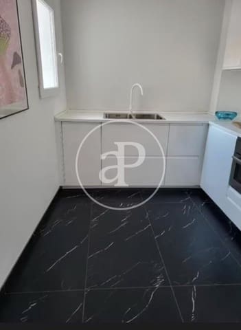 2 sovrum Lägenhet att hyra i Cami Fondo, Valencia stad - 1 700 € (Ref: 8726868)
