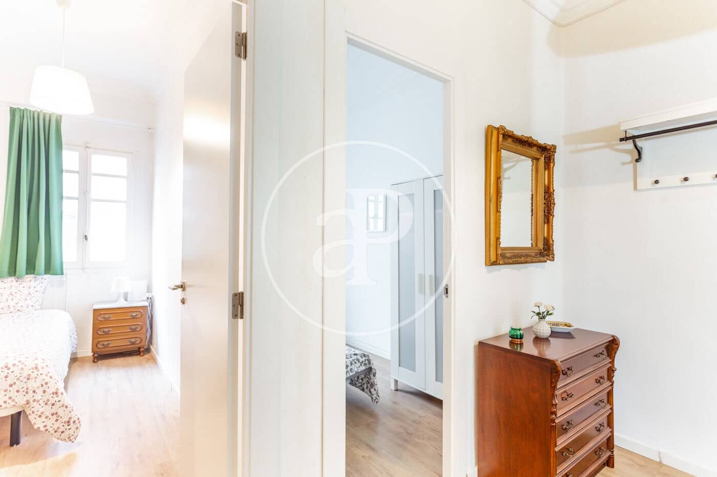 4 soveværelse Lejlighed til leje i Valencia by - € 1.800 (Ref: 8728798)