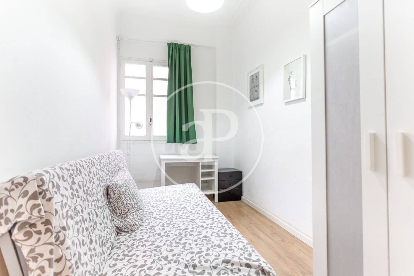 4 soveværelse Lejlighed til leje i Valencia by - € 1.800 (Ref: 8728798)