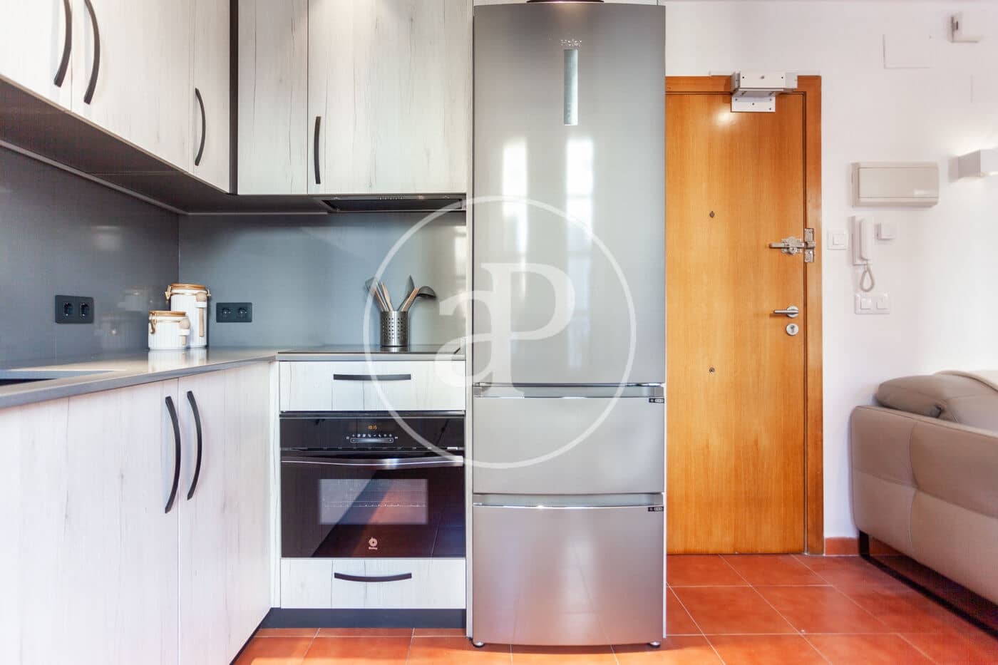 2 soverom Leilighet til leie i Valencia by - € 1 400 (Ref: 8738747)