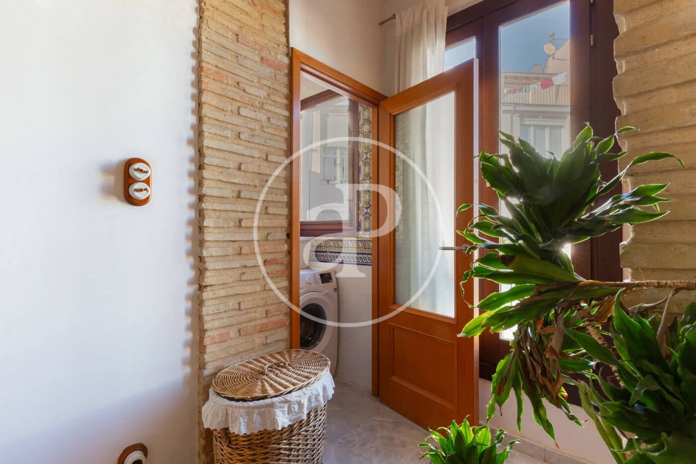 1 makuuhuone Huoneisto vuokrattavana paikassa Valencia kaupunki - 1 500 € (Ref: 8743634)