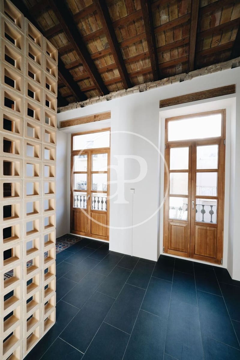 2 bedroom Apartment for rent in Valencia city - € 1,600 (Ref: 8743635)