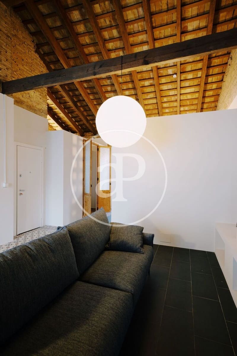2 bedroom Apartment for rent in Valencia city - € 1,600 (Ref: 8743635)