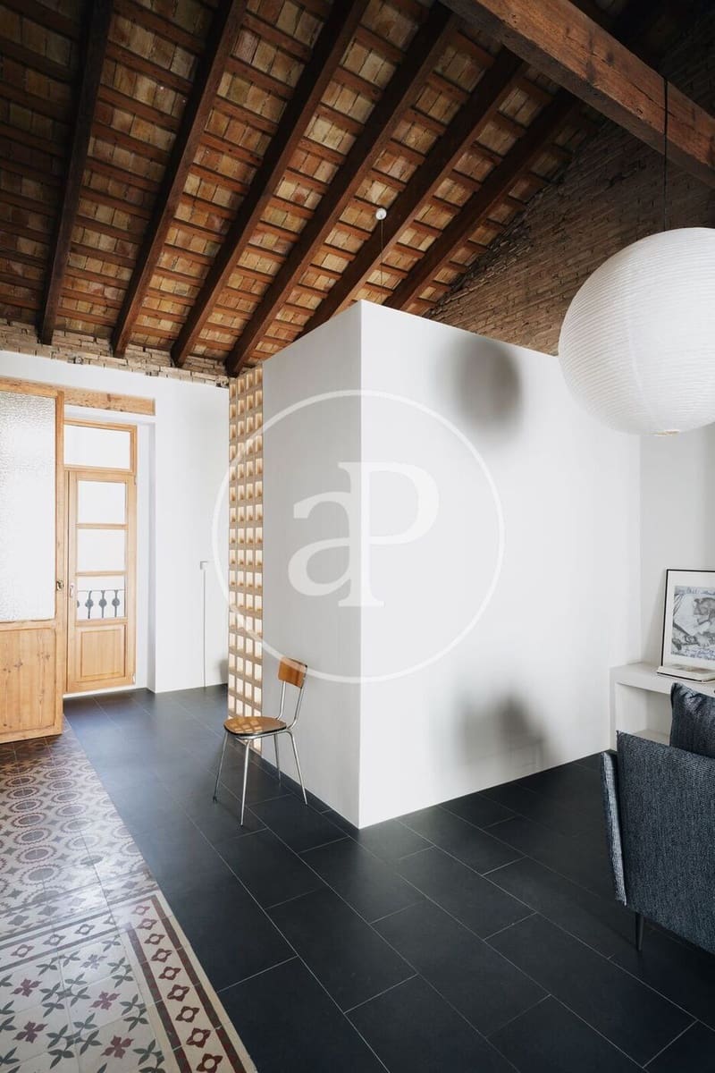 2 bedroom Apartment for rent in Valencia city - € 1,600 (Ref: 8743635)