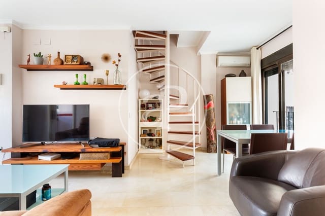 2 soveværelse Penthouse til salg i El Mercat, Valencia by - € 465.000 (Ref: 8744261)