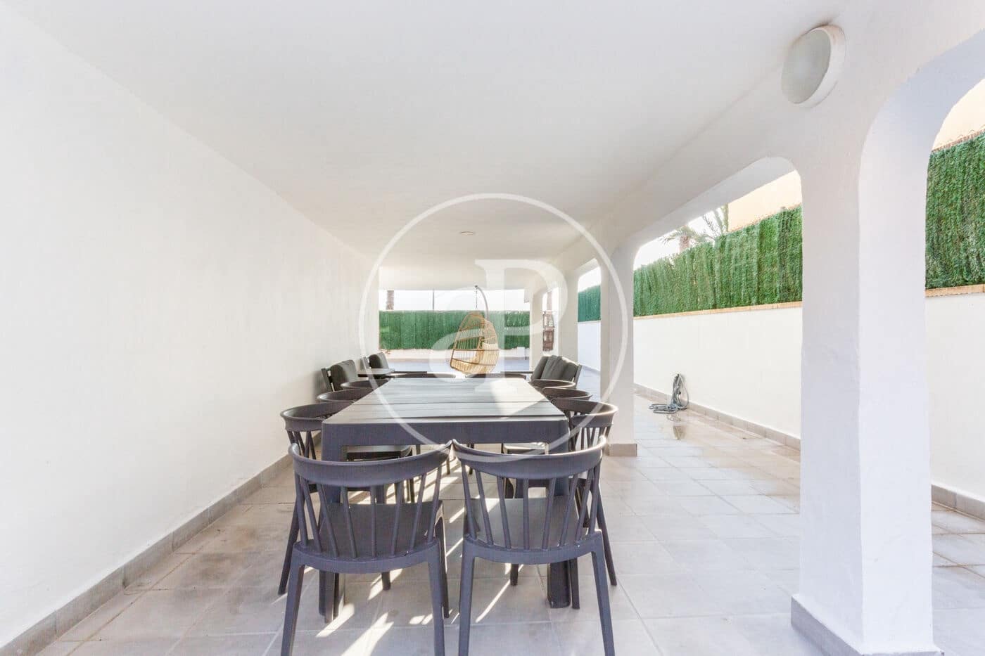 5 bedroom Villa for rent in La Pobla de Farnals - € 3,500 (Ref: 8752481)