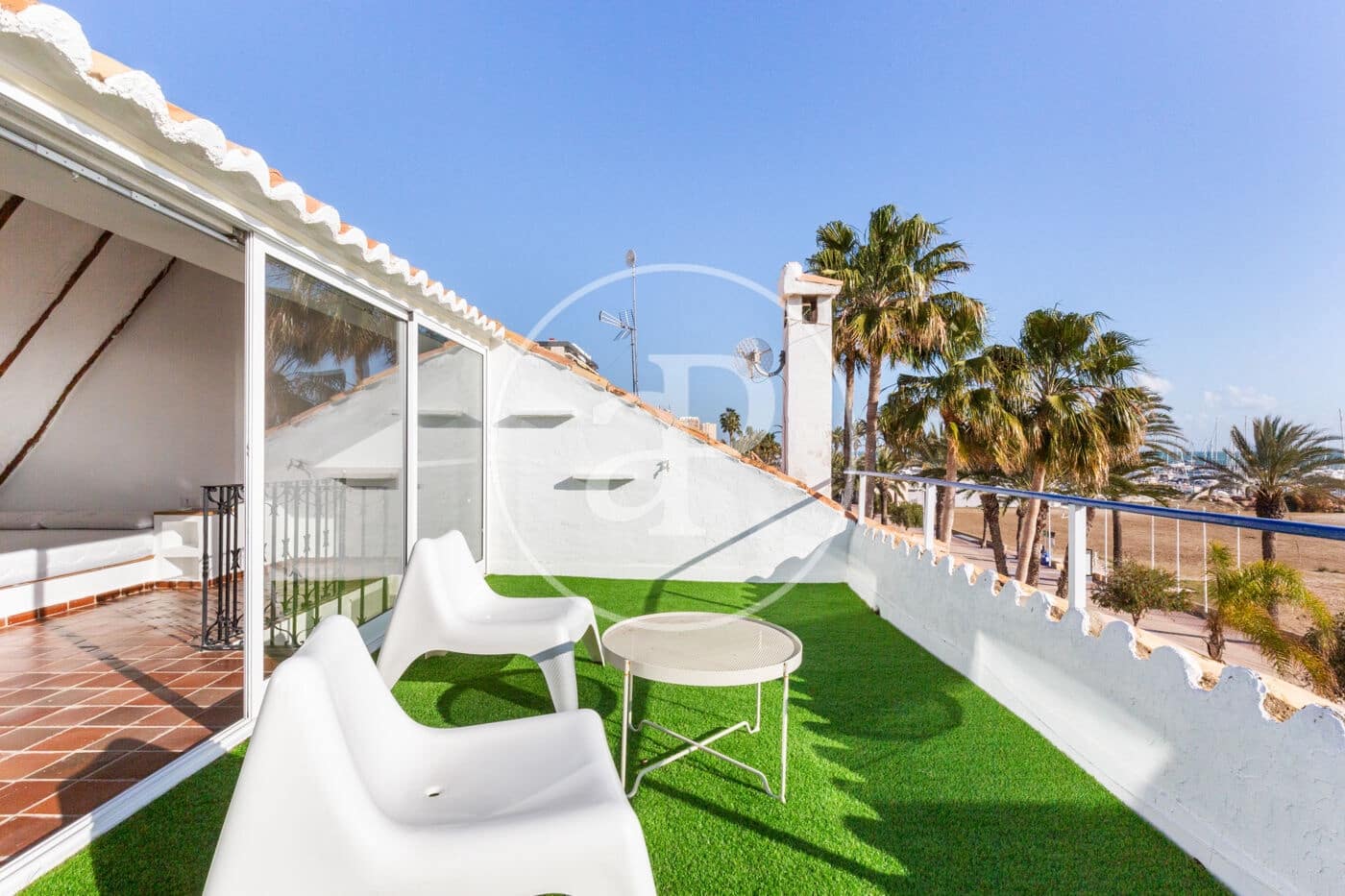 5 bedroom Villa for rent in La Pobla de Farnals - € 3,500 (Ref: 8752481)