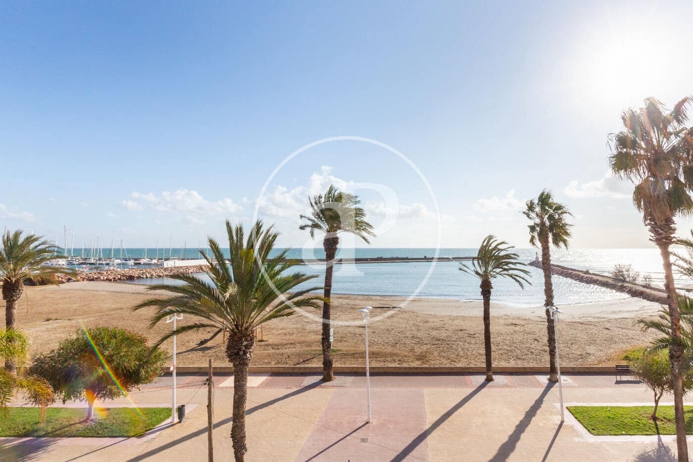 5 bedroom Villa for rent in La Pobla de Farnals - € 3,500 (Ref: 8752481)