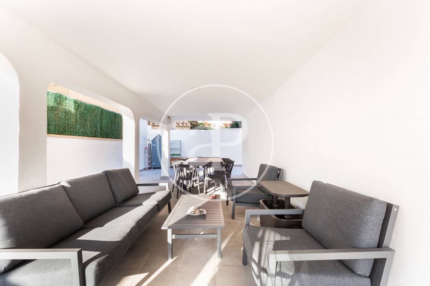 5 bedroom Villa for rent in La Pobla de Farnals - € 3,500 (Ref: 8752481)