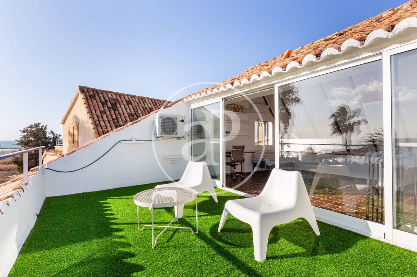 5 bedroom Villa for rent in La Pobla de Farnals - € 3,500 (Ref: 8752481)