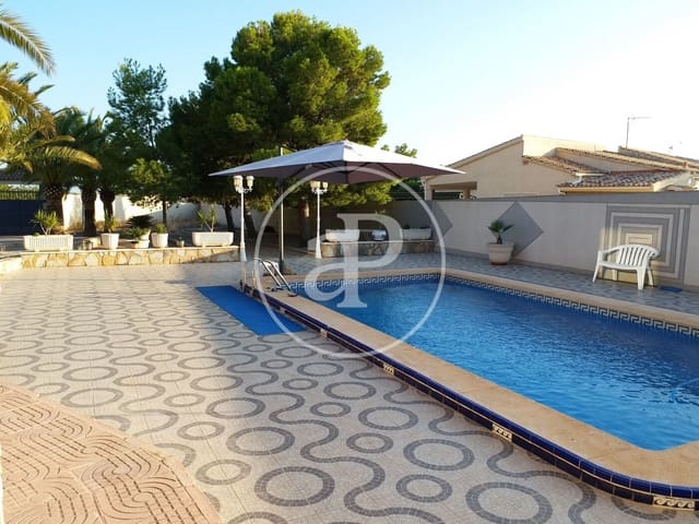 6 soveværelse Villa til salg i Moralet, Alicante by med swimmingpool - € 425.000 (Ref: 8752487)