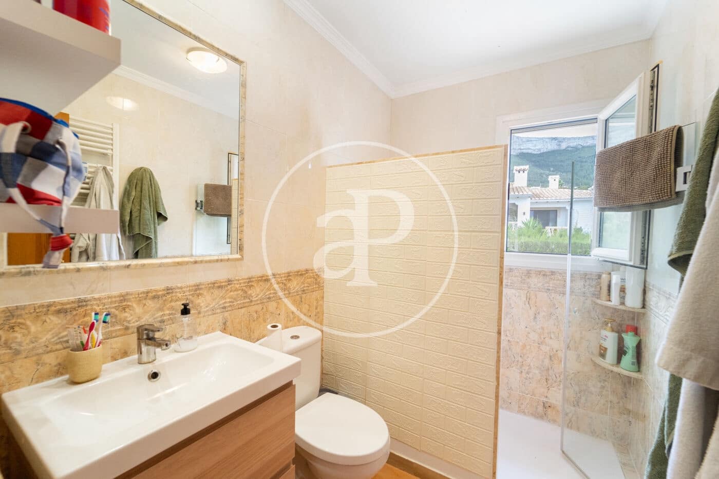 5 bedroom Villa for sale in Denia with pool - € 799,000 (Ref: 8752488)