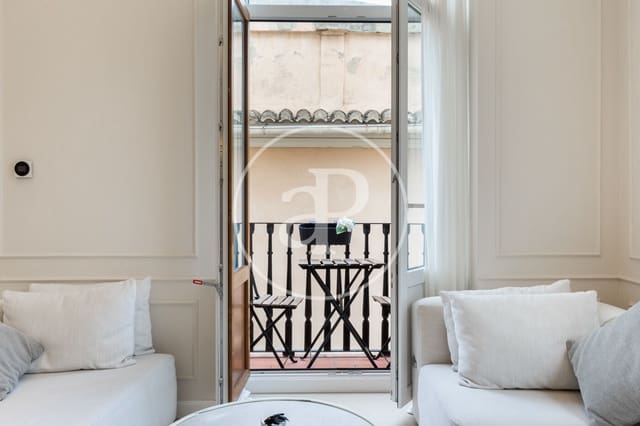 1 slaapkamer Appartement te huur in El Pilar, Valencia stad - € 1.700 (Ref: 8760287)