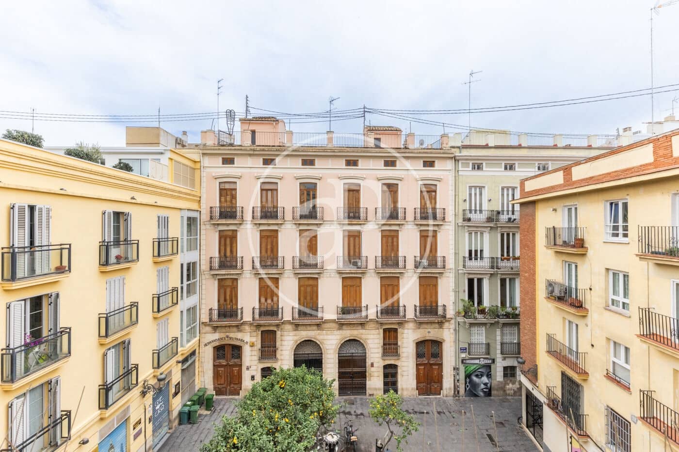 1 slaapkamer Appartement te huur in Valencia stad - € 1.700 (Ref: 8760287)