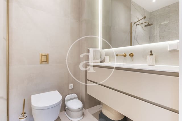 1 slaapkamer Appartement te huur in El Pilar, Valencia stad - € 1.700 (Ref: 8760287)