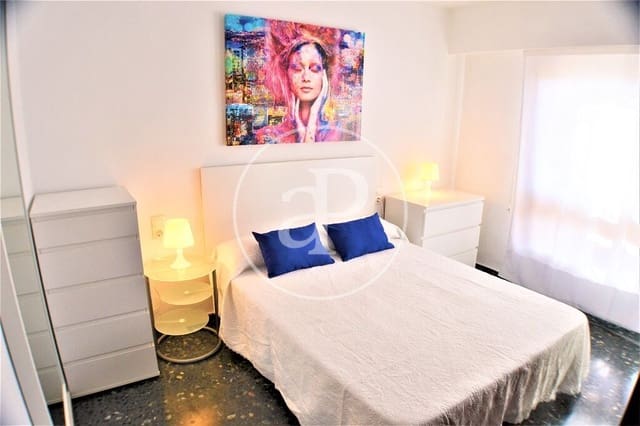 2 bedroom Apartment for rent in Russafa, Valencia city - € 1,350 (Ref: 8764120)