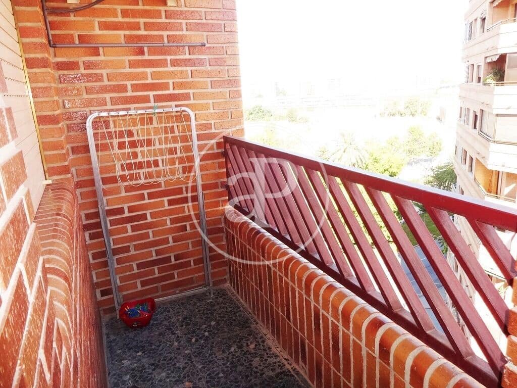 2 sypialnia Apartament do wynajęcia w Miasto Walencja - 1 350 € (Ref: 8764120)