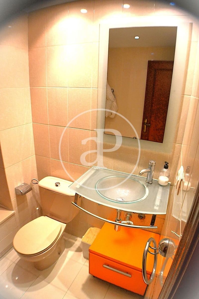2 sypialnia Apartament do wynajęcia w Miasto Walencja - 1 350 € (Ref: 8764120)
