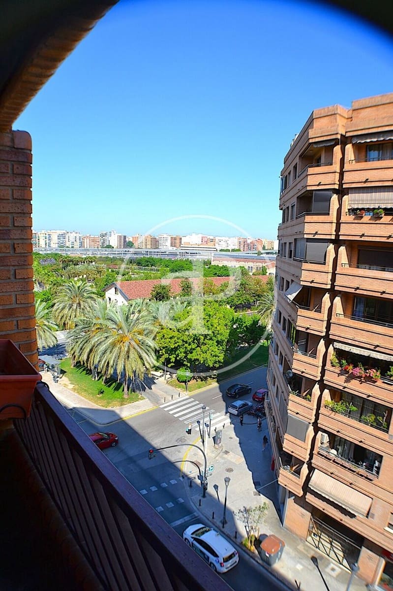 2 sypialnia Apartament do wynajęcia w Miasto Walencja - 1 350 € (Ref: 8764120)