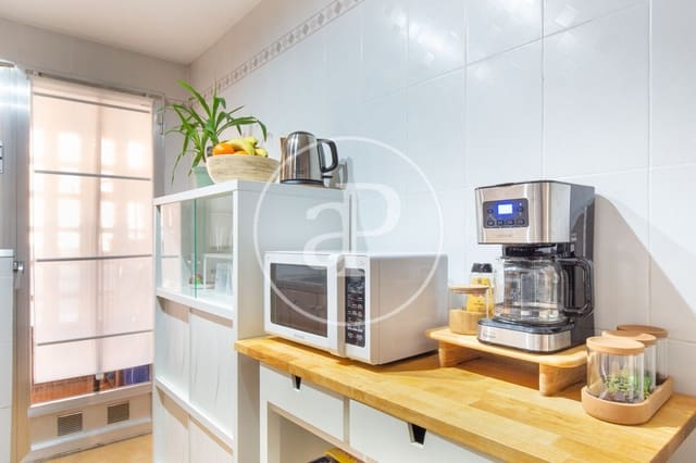 2 sovrum Lägenhet att hyra i Russafa, Valencia stad - 1 350 € (Ref: 8764120)