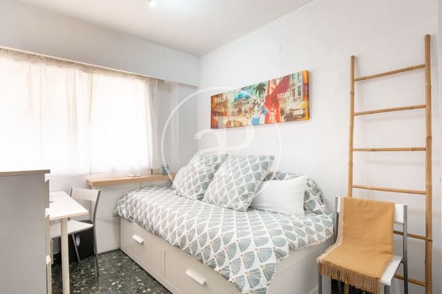 2 sovrum Lägenhet att hyra i Russafa, Valencia stad - 1 350 € (Ref: 8764120)