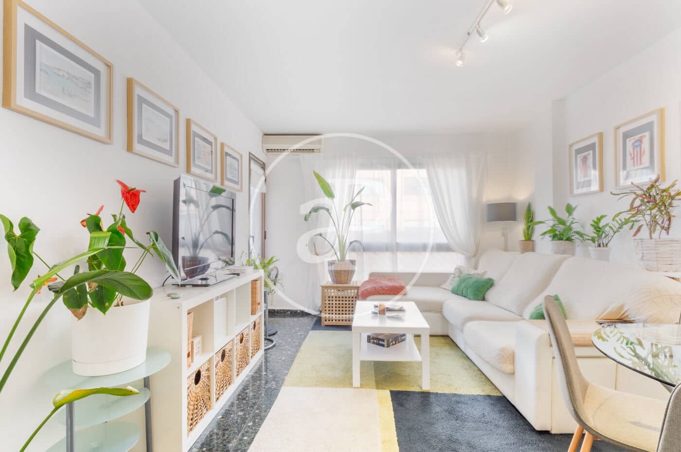 2 bedroom Apartment for rent in Valencia city - € 1,350 (Ref: 8764120)