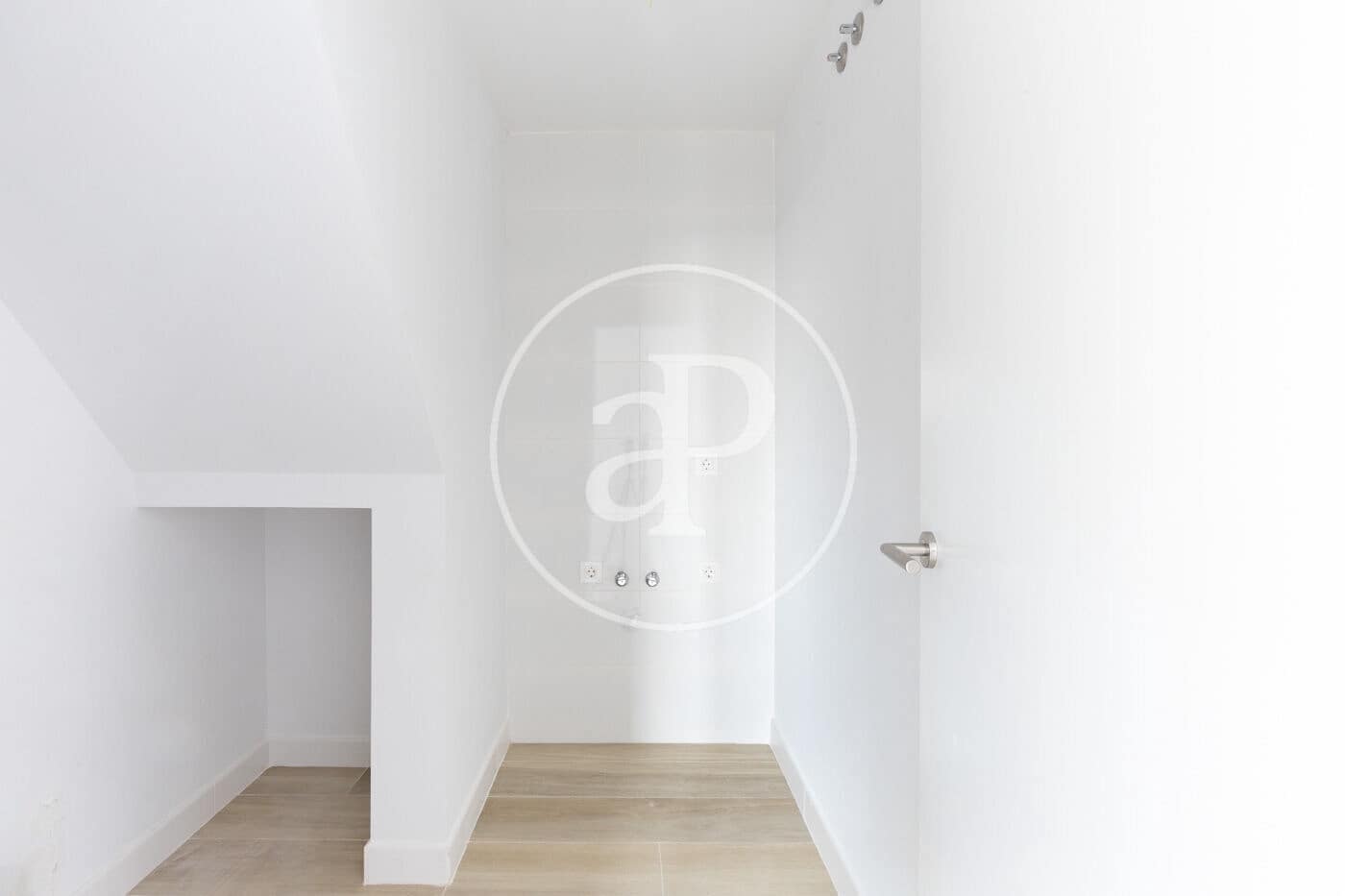 4 Zimmer Villa zu vermieten in Betera mit Pool - 3.250 € (Ref: 8764123)