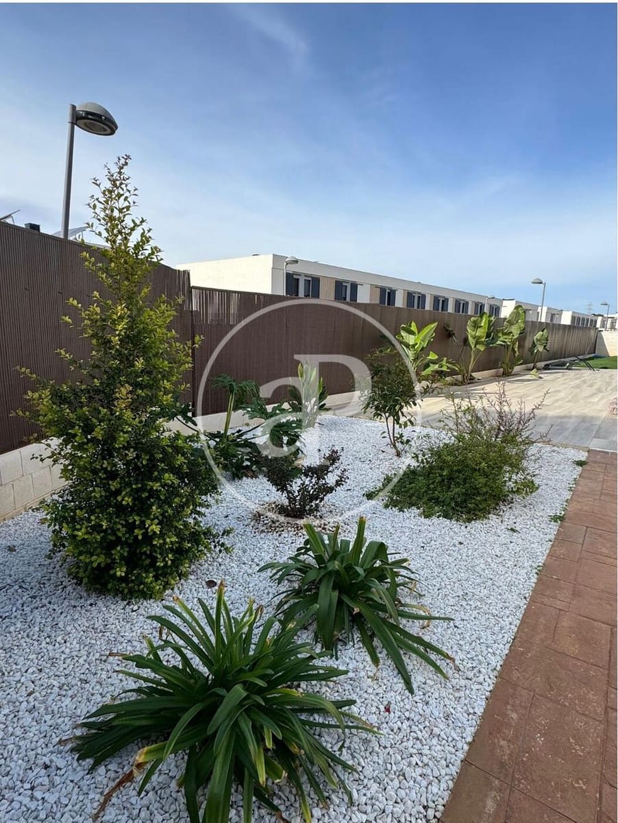 4 quarto Moradia para arrendar em Betera com piscina - 3 250 € (Ref: 8764123)