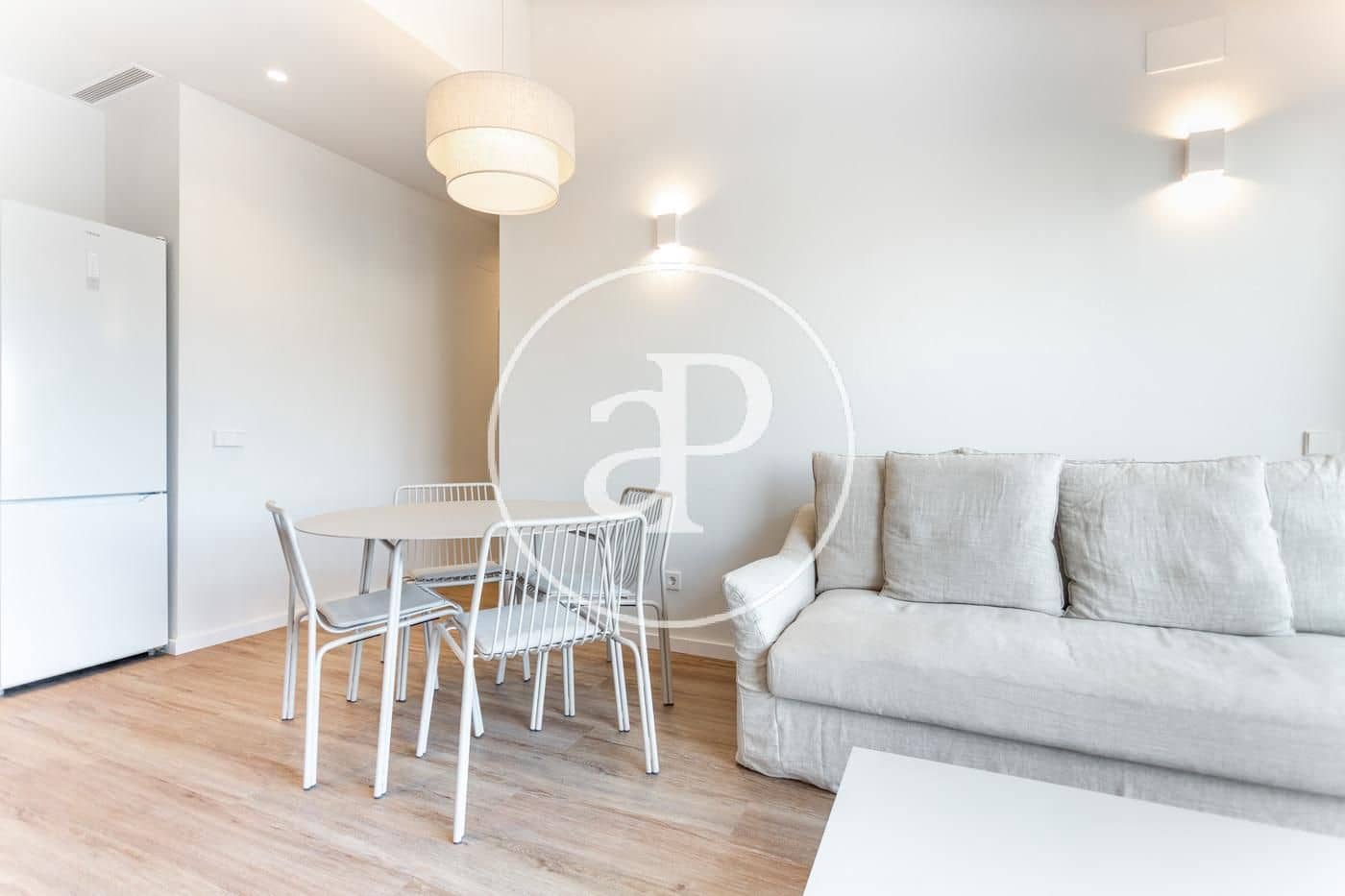 2 makuuhuone Kattohuoneisto vuokrattavana paikassa Valencia kaupunki - 1 900 € (Ref: 8764126)