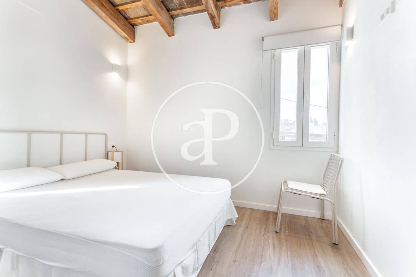 2 makuuhuone Kattohuoneisto vuokrattavana paikassa Valencia kaupunki - 1 900 € (Ref: 8764126)