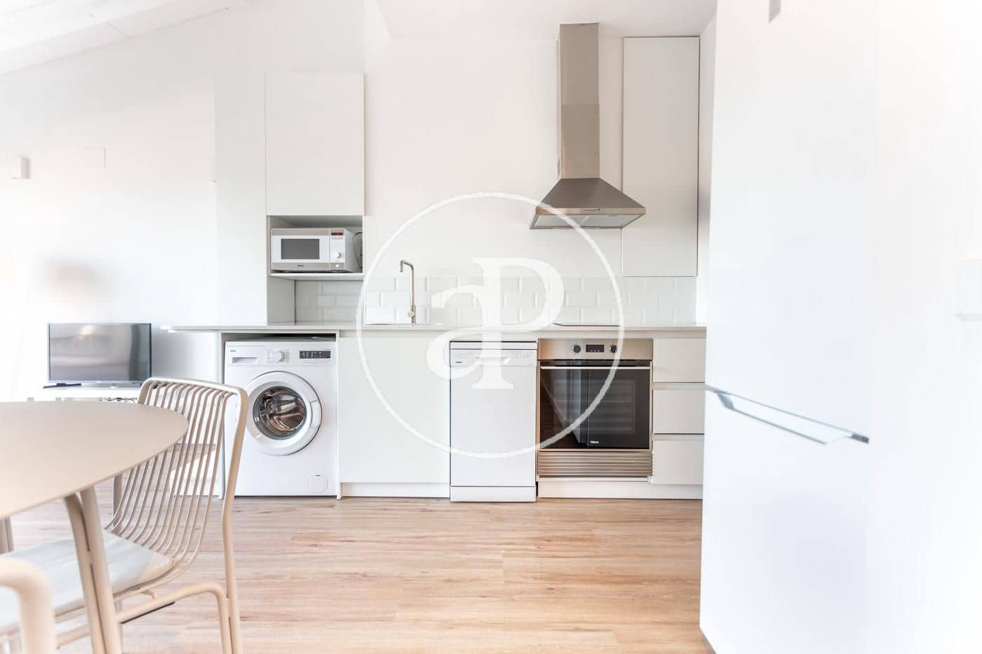 2 makuuhuone Kattohuoneisto vuokrattavana paikassa Valencia kaupunki - 1 900 € (Ref: 8764126)