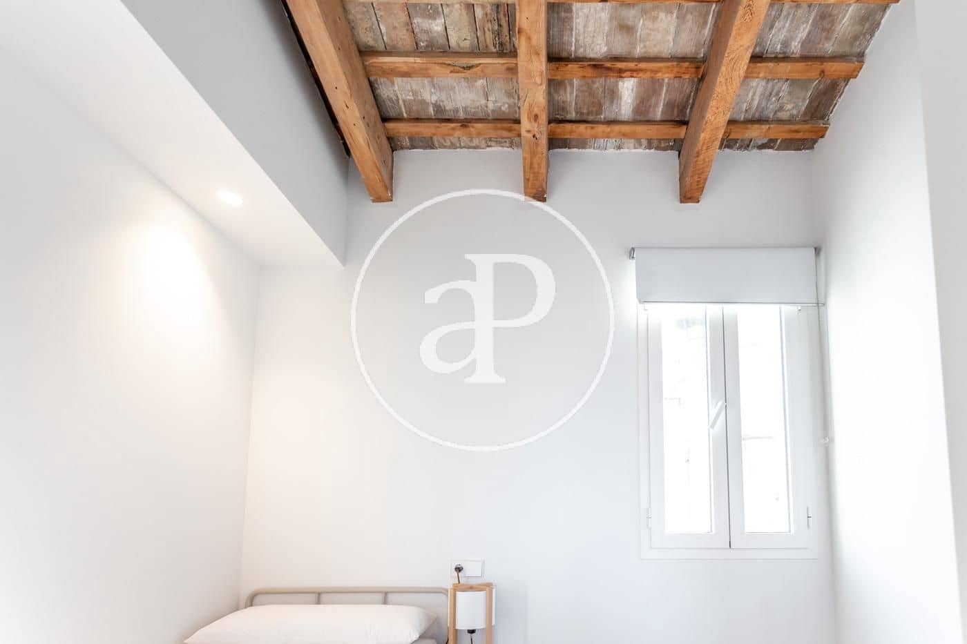 2 makuuhuone Kattohuoneisto vuokrattavana paikassa Valencia kaupunki - 1 900 € (Ref: 8764126)