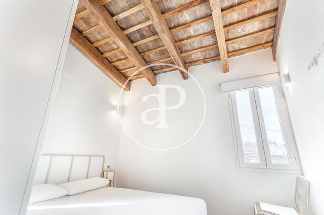 Penthouse de 2 chambres à louer à Sant Francesc, Valence ville - 1 900 € (Ref: 8764126)