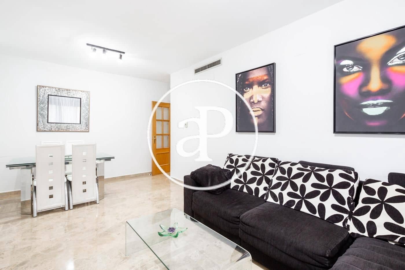 3 quarto Apartamento para arrendar em Valencia cidade com garagem - 1 800 € (Ref: 8764130)