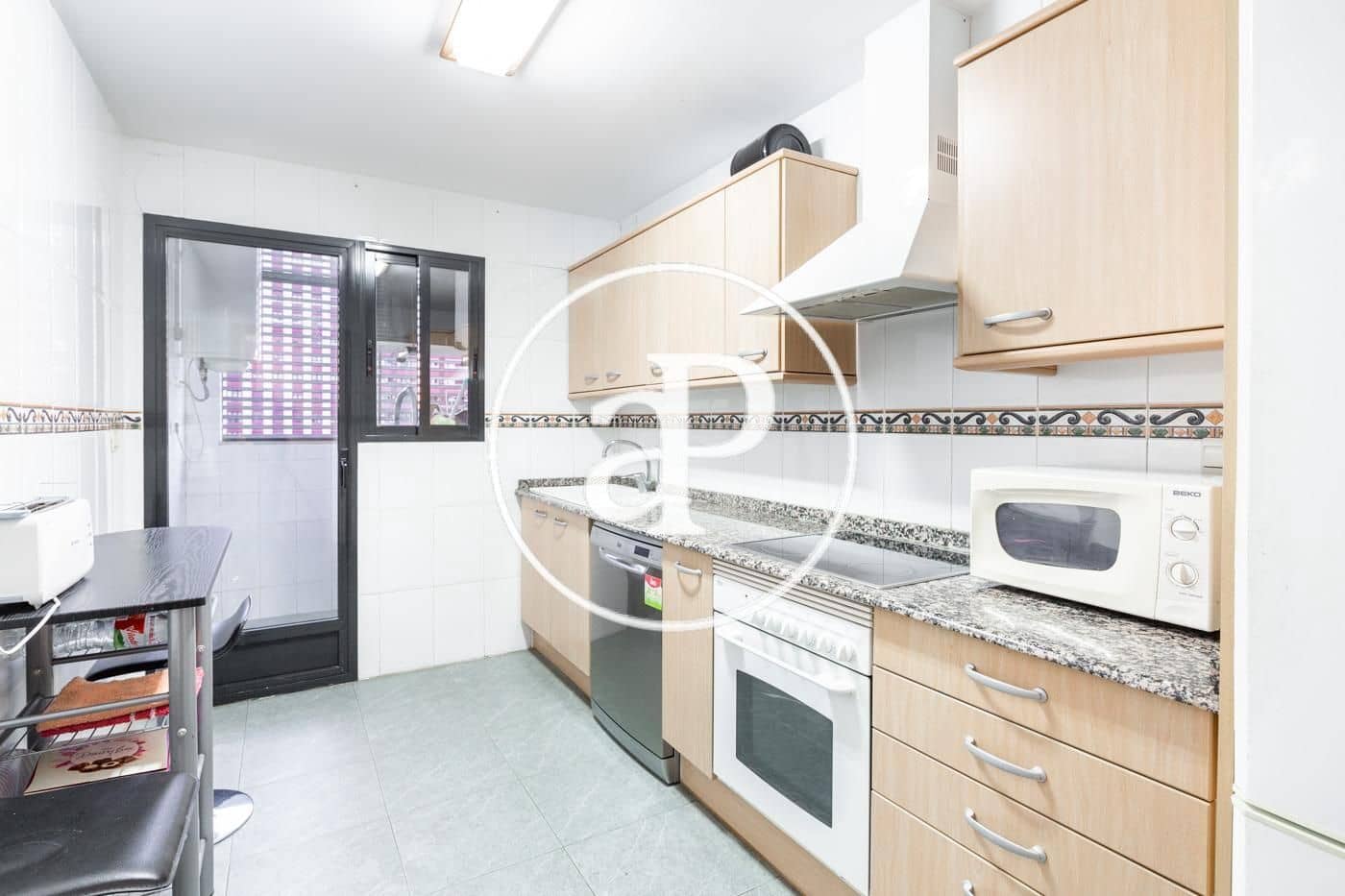 3 quarto Apartamento para arrendar em Valencia cidade com garagem - 1 800 € (Ref: 8764130)