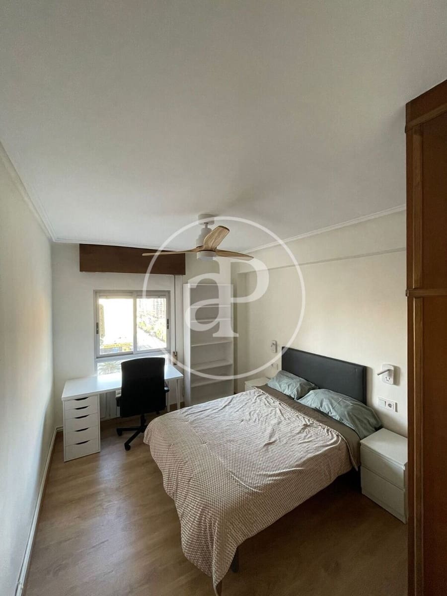 3 camera da letto Appartamento da affittare in Valencia citta - 1.650 € (Rif: 8772786)