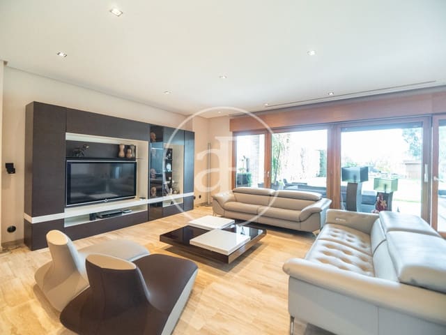 5 sypialnia Willa na sprzedaż w Bétera z basenem - 4 000 000 € (Ref: 8778700)