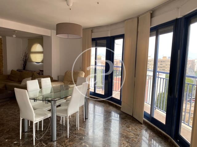 4 bedroom Penthouse for sale in Sur, Castelló de la Plana - € 298,000 (Ref: 8778703)