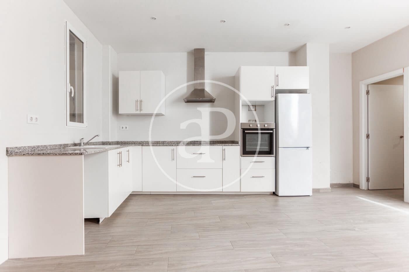 3 makuuhuone Huoneisto vuokrattavana paikassa Valencia kaupunki - 1 350 € (Ref: 8784029)