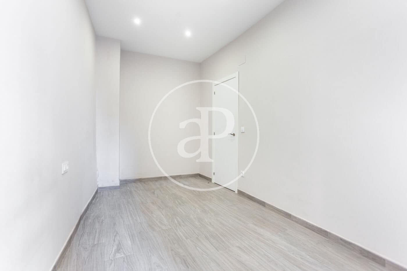 3 makuuhuone Huoneisto vuokrattavana paikassa Valencia kaupunki - 1 350 € (Ref: 8784029)