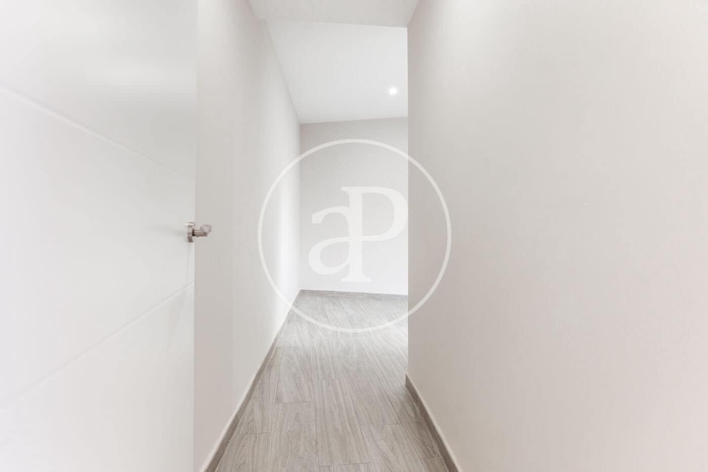 3 makuuhuone Huoneisto vuokrattavana paikassa Valencia kaupunki - 1 350 € (Ref: 8784029)