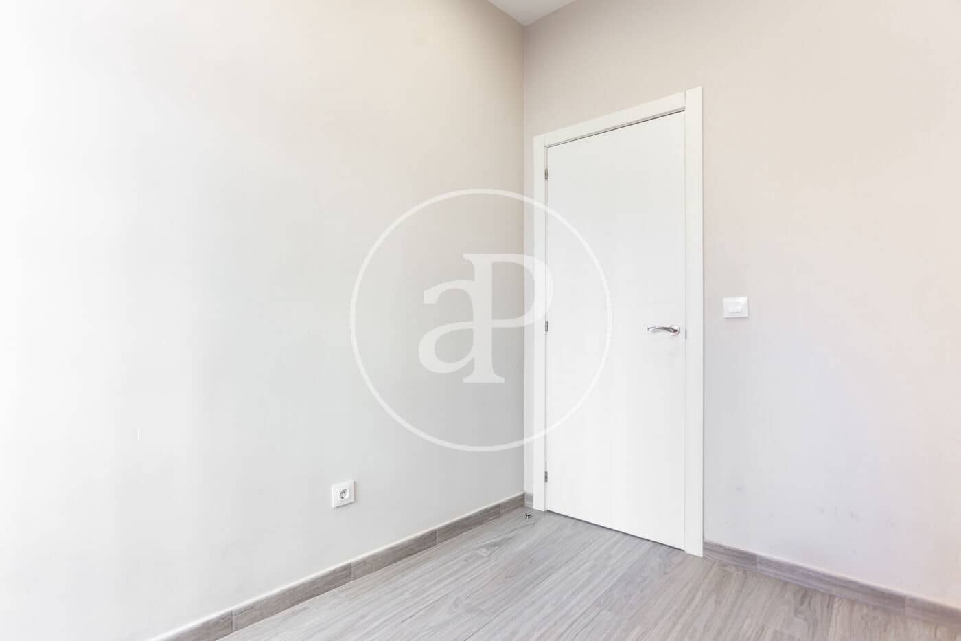 3 makuuhuone Huoneisto vuokrattavana paikassa Valencia kaupunki - 1 350 € (Ref: 8784029)