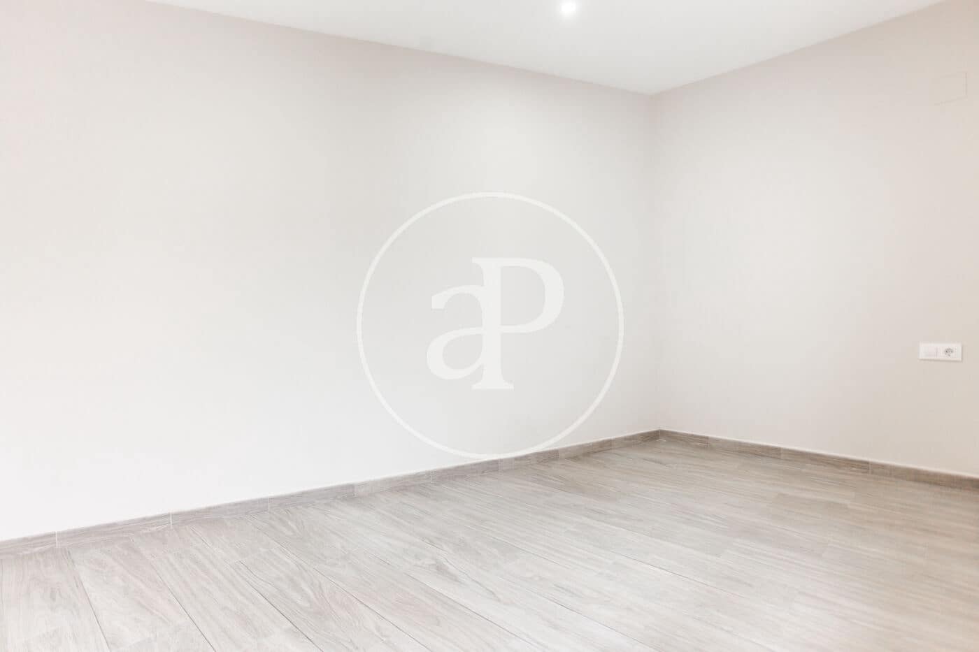 3 makuuhuone Huoneisto vuokrattavana paikassa Valencia kaupunki - 1 350 € (Ref: 8784029)