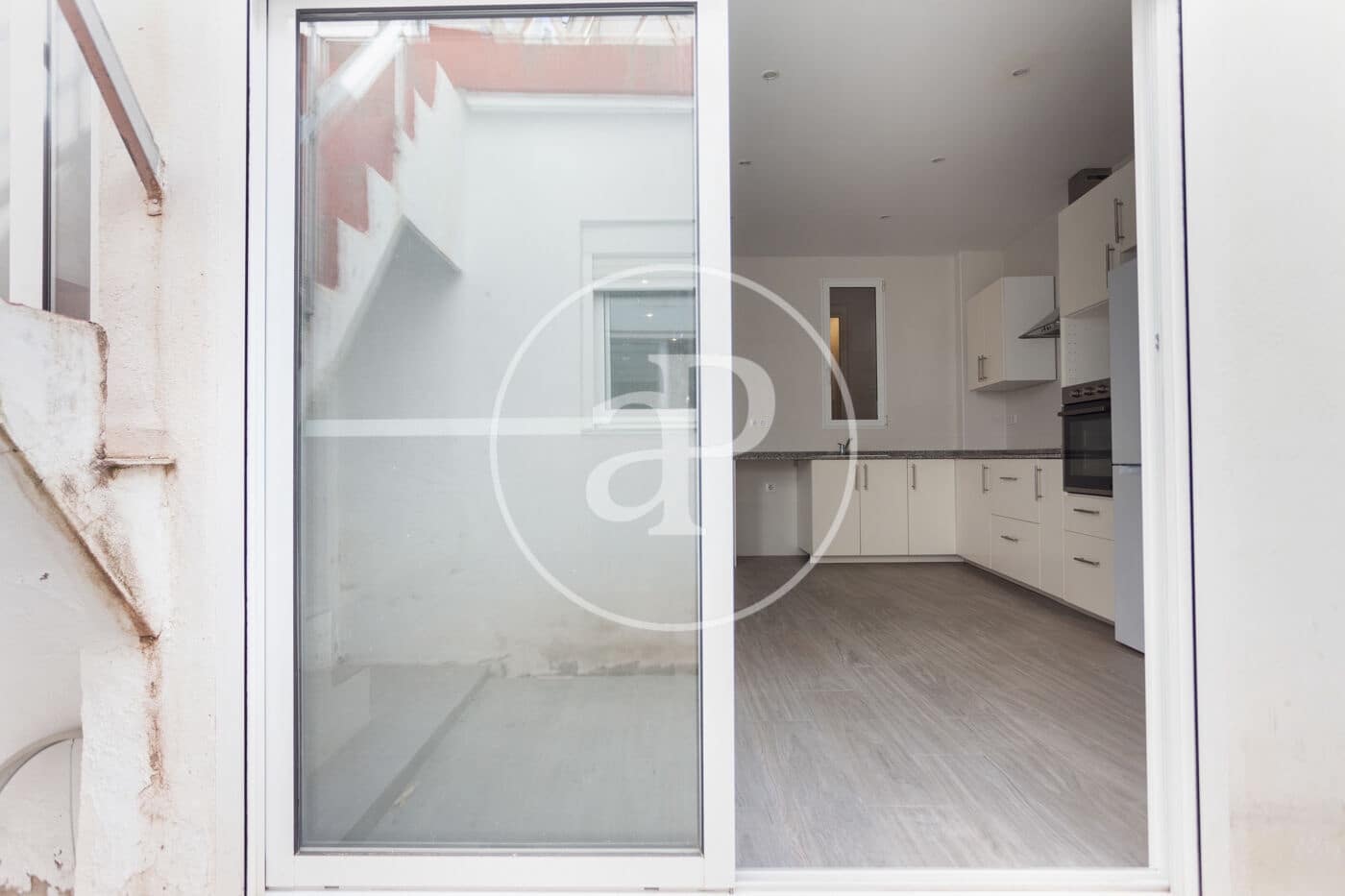 3 makuuhuone Huoneisto vuokrattavana paikassa Valencia kaupunki - 1 350 € (Ref: 8784029)