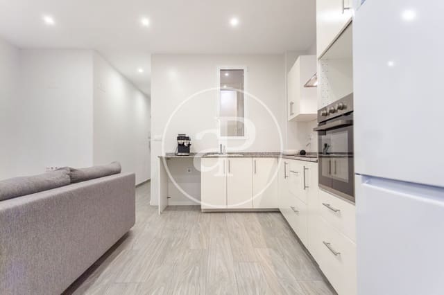 3 sovrum Lägenhet att hyra i Mont-Olivet, Valencia stad - 1 350 € (Ref: 8784029)