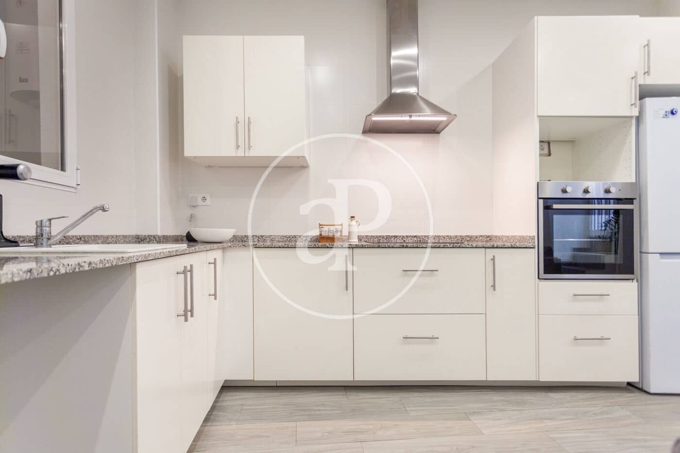 3 quarto Apartamento para arrendar em Valencia cidade - 1 350 € (Ref: 8784029)