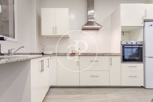 3 sovrum Lägenhet att hyra i Mont-Olivet, Valencia stad - 1 350 € (Ref: 8784029)