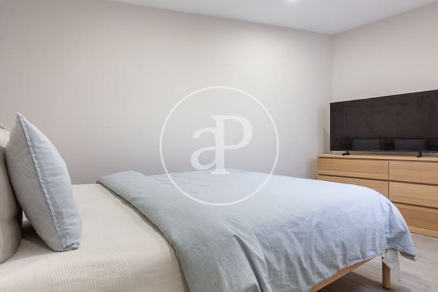 3 sovrum Lägenhet att hyra i Mont-Olivet, Valencia stad - 1 350 € (Ref: 8784029)